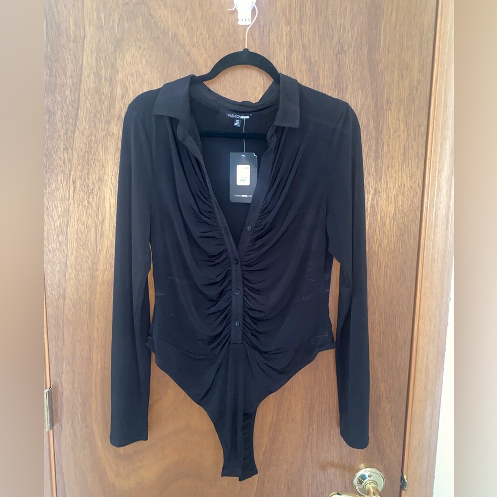 BRAND NEW! RUCHED LONG SLEEVE BLACK BODYSUIT.